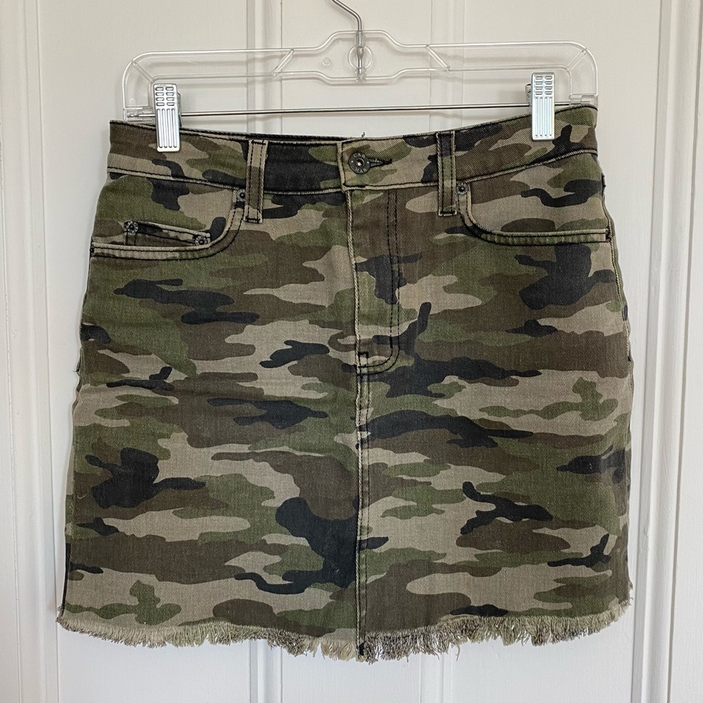 Camo skirt